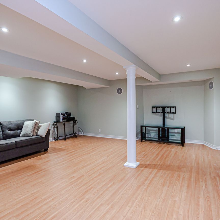 For Lease - 84 Maple Valley Road, Vaughan, Ontario - Photo 1