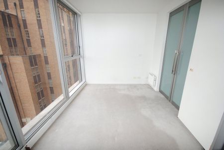 907/68 La Trobe Street - Photo 2