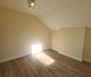 4 bedroom detached house to rent - Photo 4