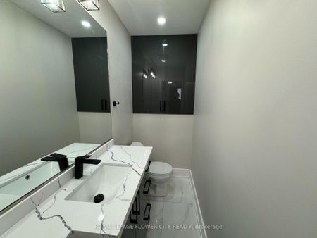 For Lease - 221 Acton Avenue, Toronto, Ontario - Photo 5