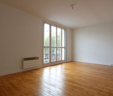 Location Appartement 1 pièce 33m² - Photo 2