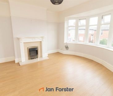2 Bedroom Flat - Photo 3