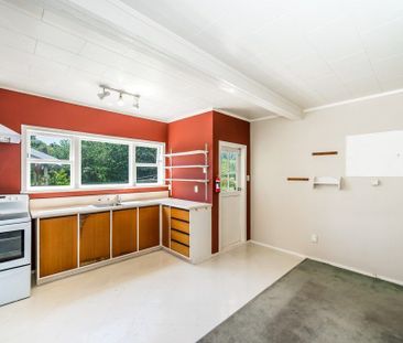 Welcome to 27 Goldsborough Avenue. - Photo 6