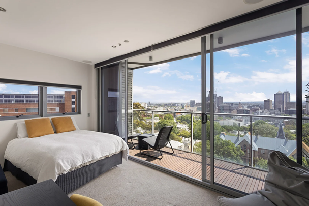 1001 / 417-419 Bourke Street - Photo 1