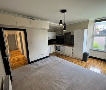 2 Bed Flat, Holmhead Place, G44 - Photo 1