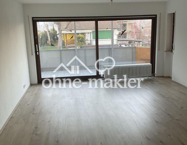 Die helle renovierte 2-Zimmer-Wohnung mit Balkon in Lörrach - Photo 1
