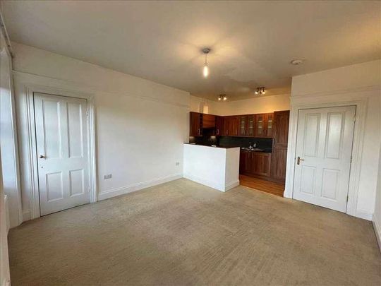 The Crescent, Scarborough, YO11 - Photo 1