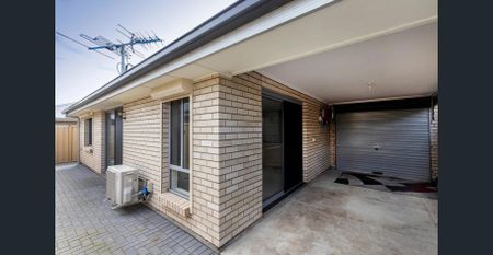 EASY LIVING CLOSE TO LOCAL SHOPS, PARKS AND SCHOOLS - Photo 4