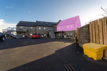 8 Mill Court, Millisle, BT22 2US - Photo 3