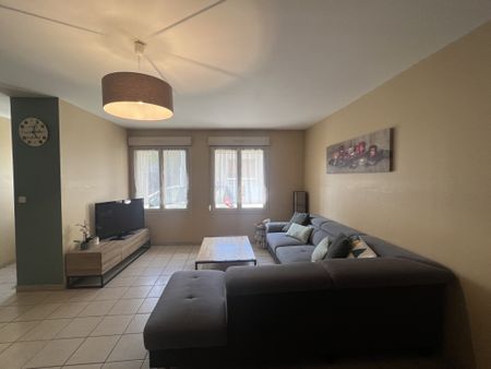 PULLIGNY (15 MIN PARC DES EXPOS) : SPACIEUX APPARTEMENT T3 DUPLEX AVEC PARKING - Photo 5