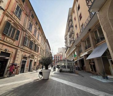 Quadrilocale piazza Sant'agostino 59, Centro Storico, La Spezia - Photo 3