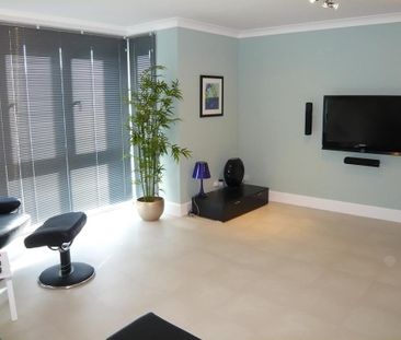 4 bedroom townhouse to rent - Photo 1