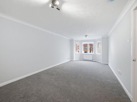 2 bedroom flat to rent - Photo 2