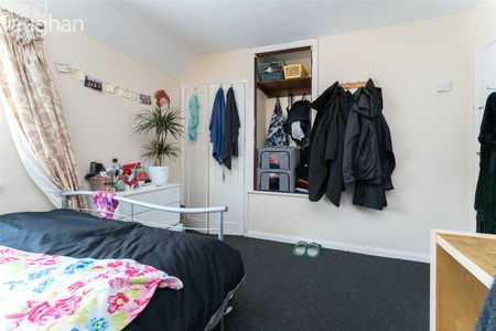 5 bedroom semi-detached house to rent - Photo 5