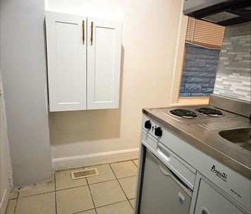 For Lease - 262 EMOND Street Unit# B, Vanier and Kingsview Park, On... - Photo 5