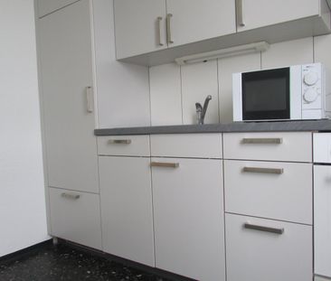 Moderne Wohnung mit Blick auf das Stadtzentrum - Photo 1