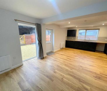 3 bedroom barn conversion to rent - Photo 6