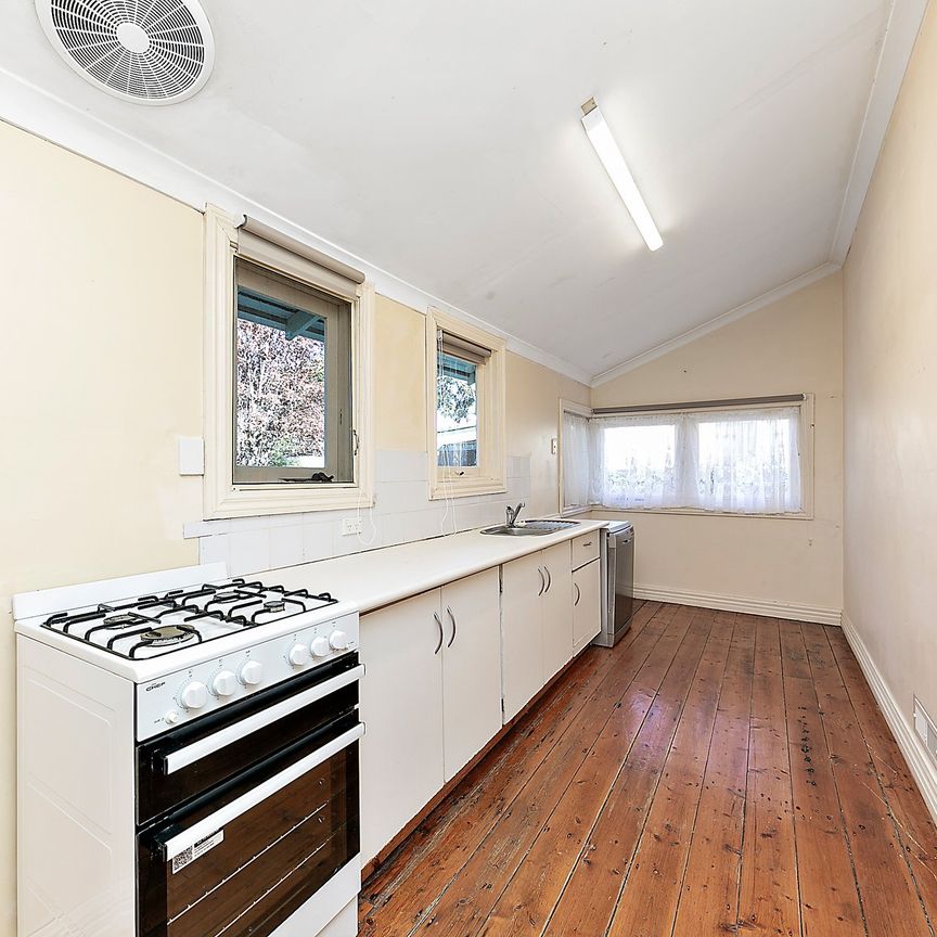 1/13 Kent Road, Box Hill - Photo 1