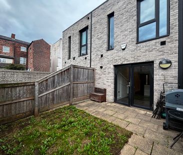 Cleminson Street, Salford - Photo 1