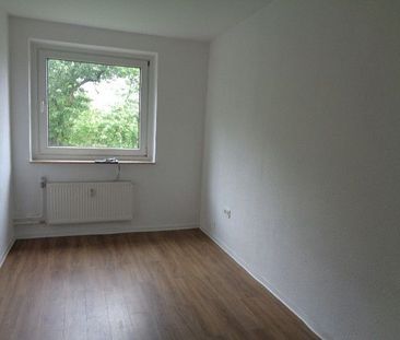 Reinkommen und Wohlfühlen: günstige 4-Zimmer-Wohnung - Photo 1