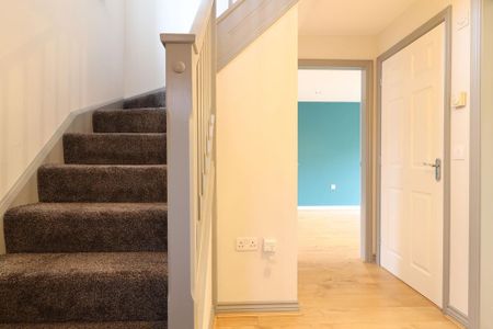 3 bedroom detached house to rent - Photo 5