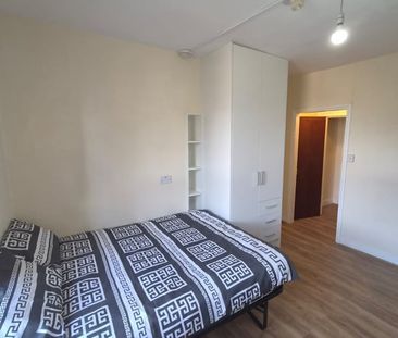 Studio Flat, Green Lanes, N8 - Photo 2