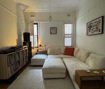 Petersham - Photo 4