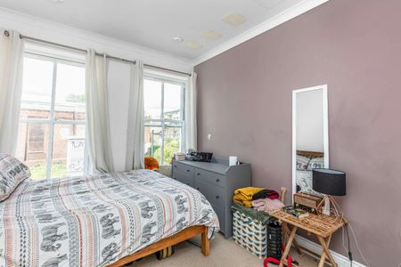 1 Queens Road, Twickenham, TW1 4EZ - Photo 4