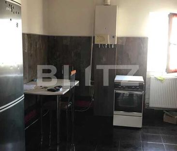 Apartament 4 camere , decomandat , zona strazii Bucuresti - Fotografie 4