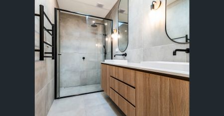 True Luxury and Elegance in Every Corner - Photo 4