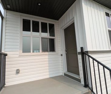 New 3-Bedroom Detached Home for Rent — 3 Bedrooms+ Den House - Photo 1
