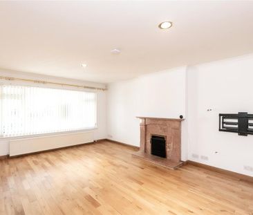 4 bedroom detached house to rent - Photo 2