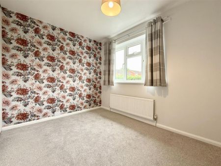 2 bedroom semi-detached house to rent - Photo 3