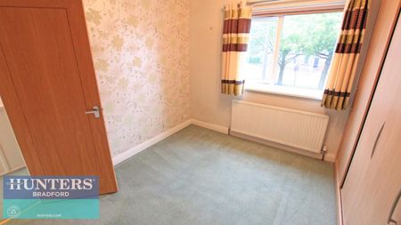 3 bedroom House To Let - Photo 2