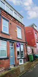 2 bedroom terraced house to rent - Photo 4