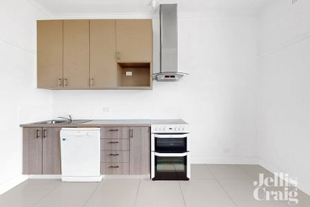 2/117 Whitehorse Road, Deepdene - Photo 4