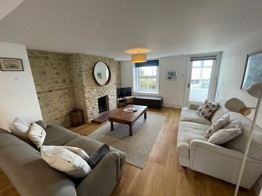 4 bedroom detached house to rent - Photo 1