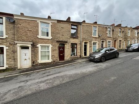 2 bedroom terraced house to rent - Photo 5