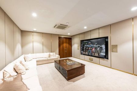 3 bedroom flat to rent - Photo 5