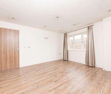 Two Orchards, Wokingham Road, Bracknell, RG42 - Photo 3