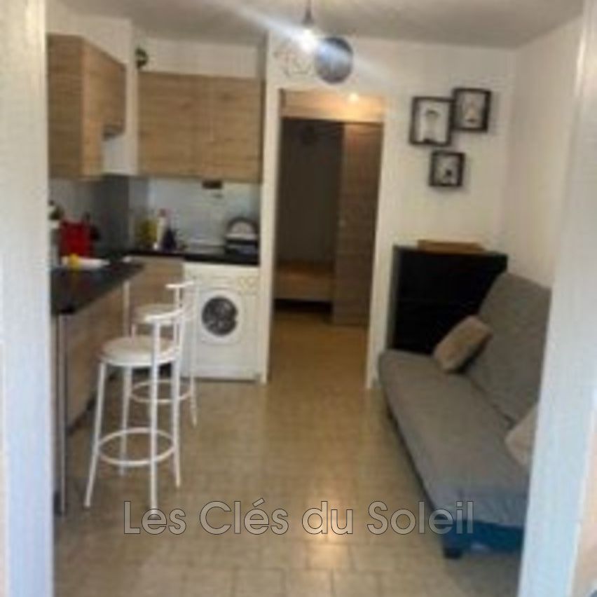 Location Appartement 1 pièce 23m² BANDOL 83150 - Photo 1