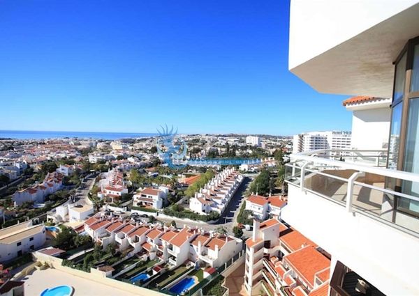 Apartamento T4 em Faro