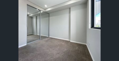 Modern Two Bedroom Unit - 20% Below Market Rent - Photo 3