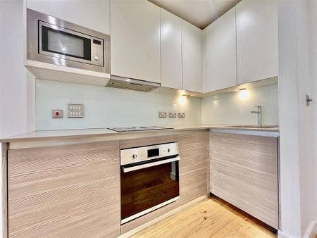 Studio to rent - Photo 5