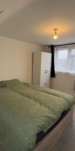 1 bedroom Flat To Let - Photo 4