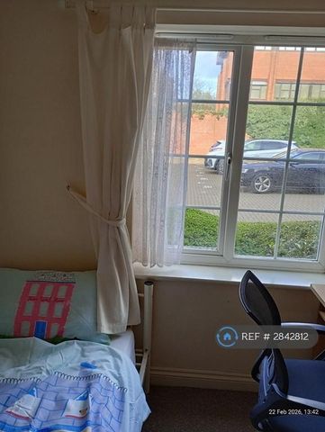 2 bedroom flat to rent - Photo 5