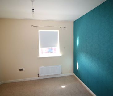 Pant Glas, Johnstown, Wrexham, LL14 - Photo 4