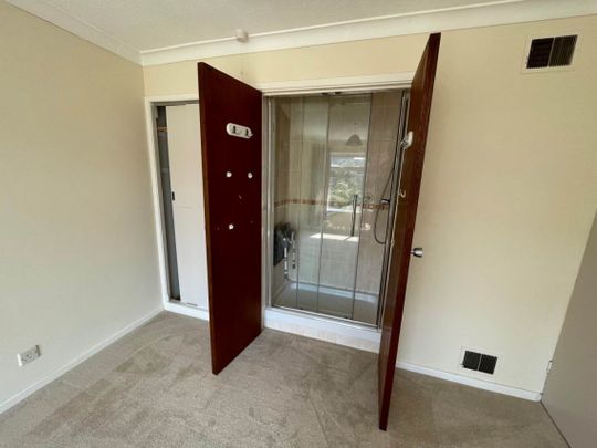 Worle, Weston-super-Mare, North Somerset - Photo 1