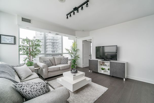 For Lease - 2230 Lakeshore Boulevard Unit# 1802, Toronto, Ontario - Photo 1