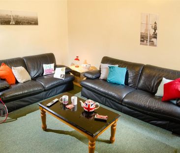 3 bedroom private hall to rent - Photo 5